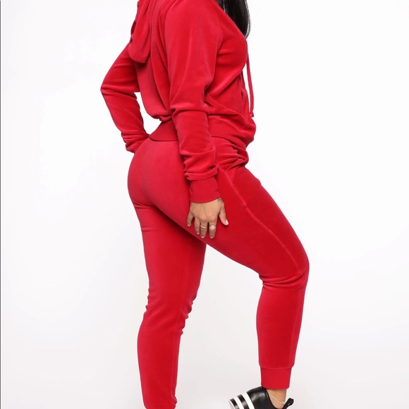 VELOUR TRACK SUIT - Picture 8 of 9